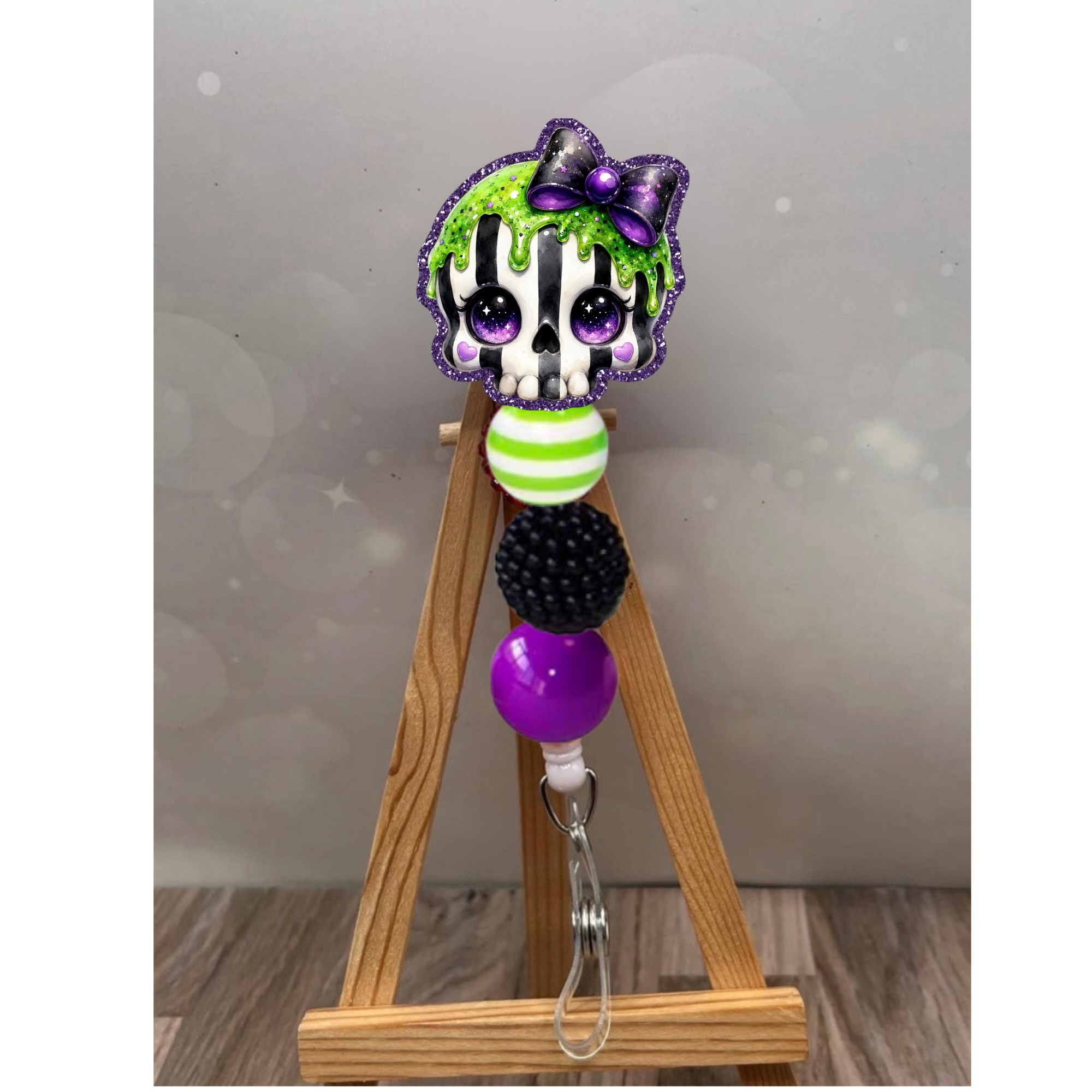 Cutesy Skull Badge Pull