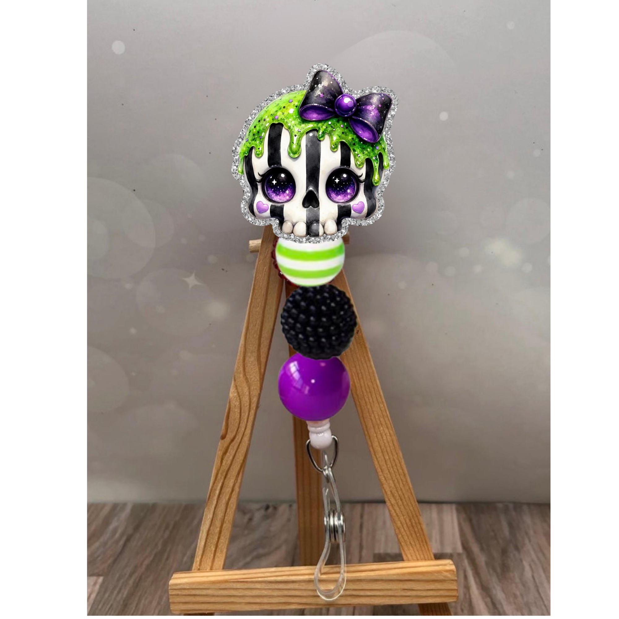 Cutesy Skull Badge Pull