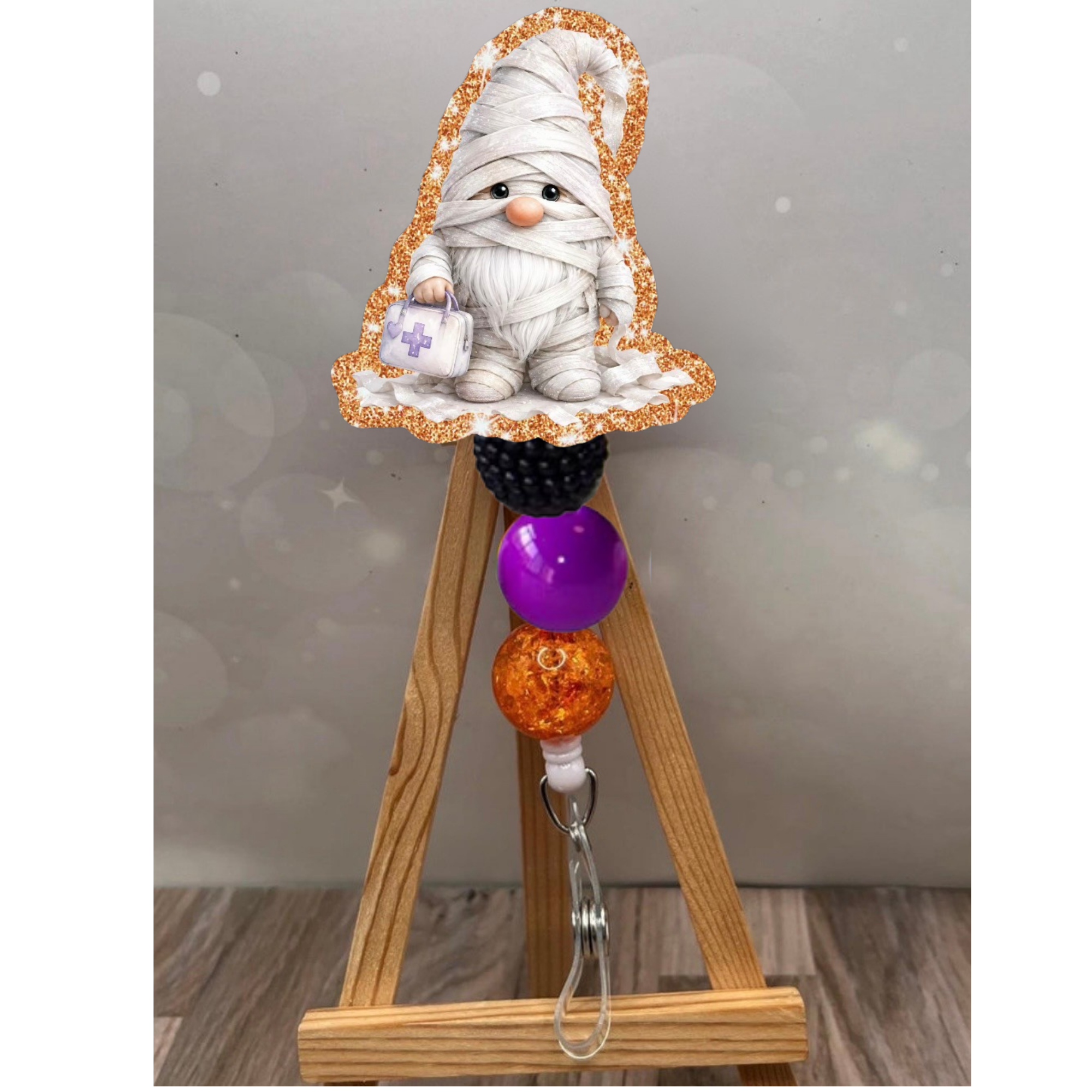 Mummy Gnome Badge Pull