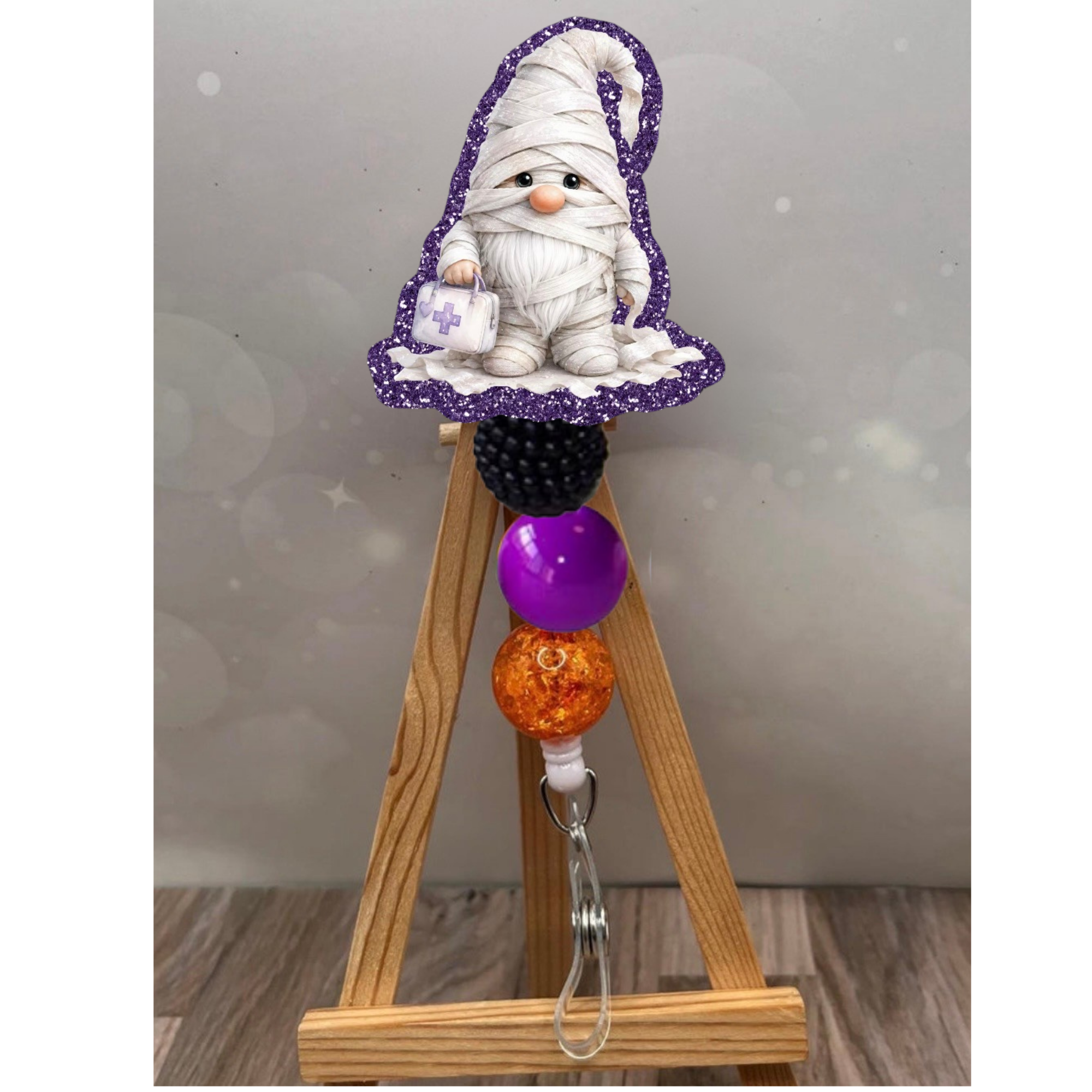 Mummy Gnome Badge Pull