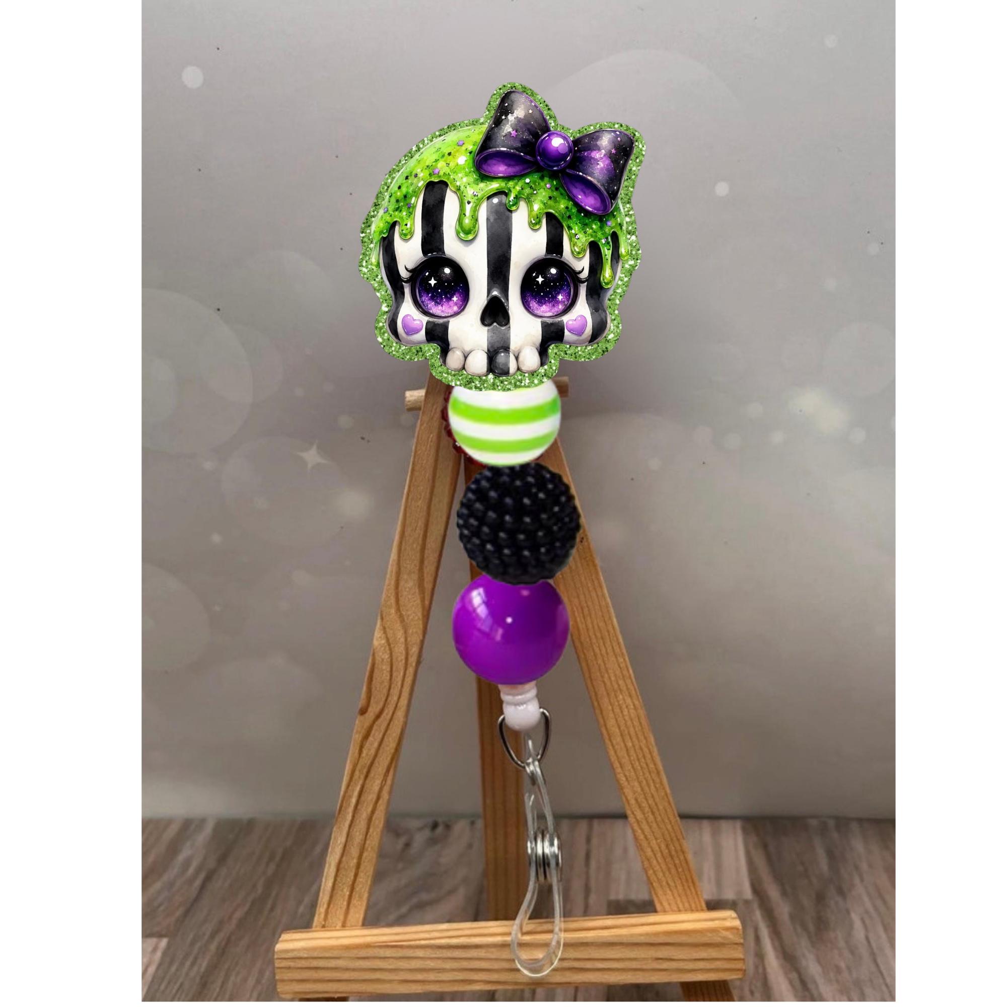 Cutesy Skull Badge Pull
